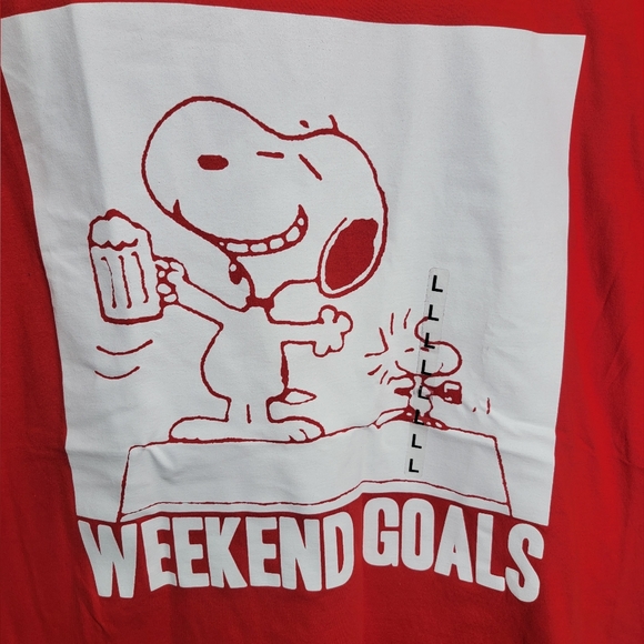 NWT large Snoopy & Woodstock Weekend Goals Beers on Snoopy's Doghouse t-shirt - Picture 2 of 4